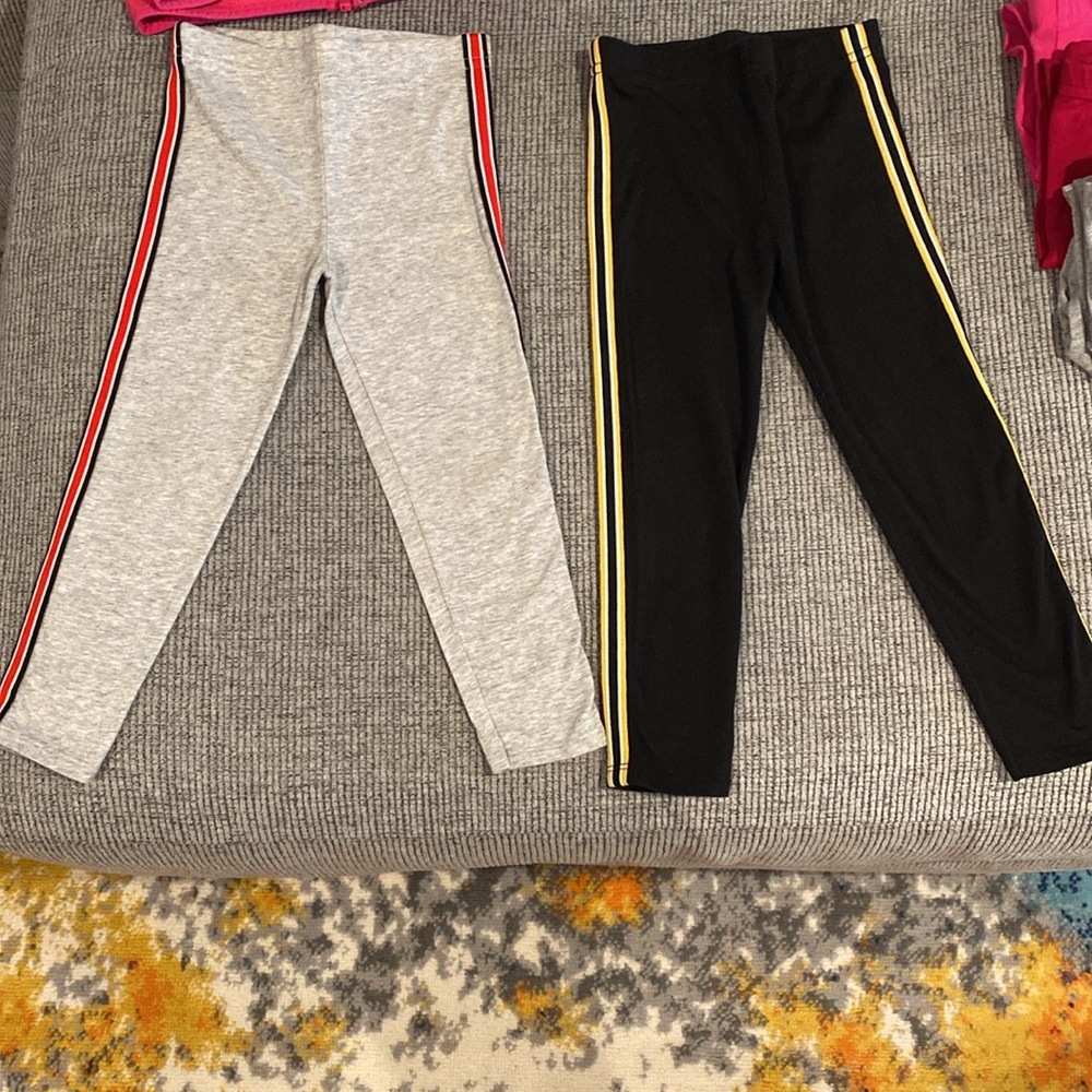 Clothes Bundle ♥️ - Picture 6 of 10